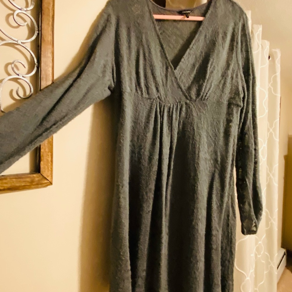 Daisy Fuentes Green Bishop Sleeve V-Neck Sweater Dress